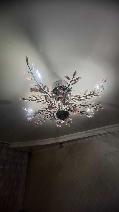 Люстра и сафиты в подарок