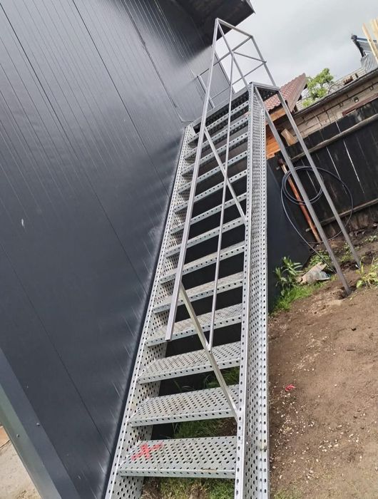 Scari metalice zincate