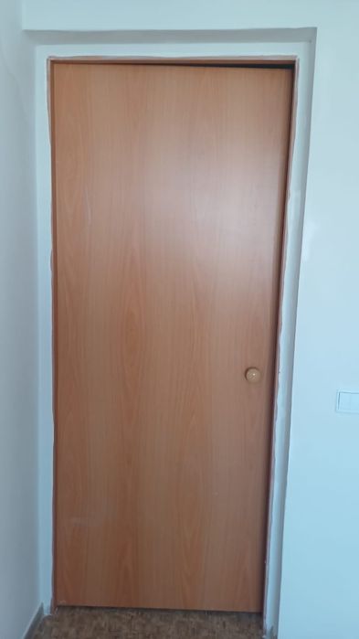 Продам деревянные двери