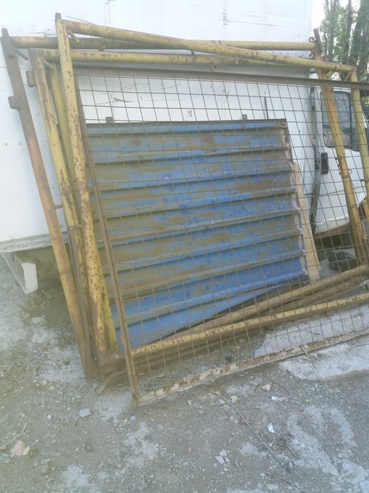 Stâlpi pentru hale,zincati noi.