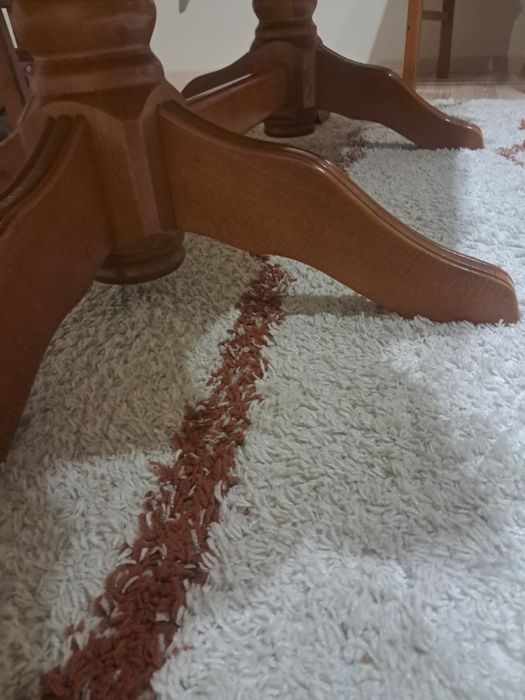 Трапезна маса от масив