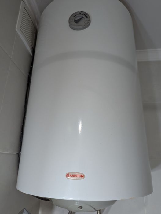 Ariston водонагреватель
