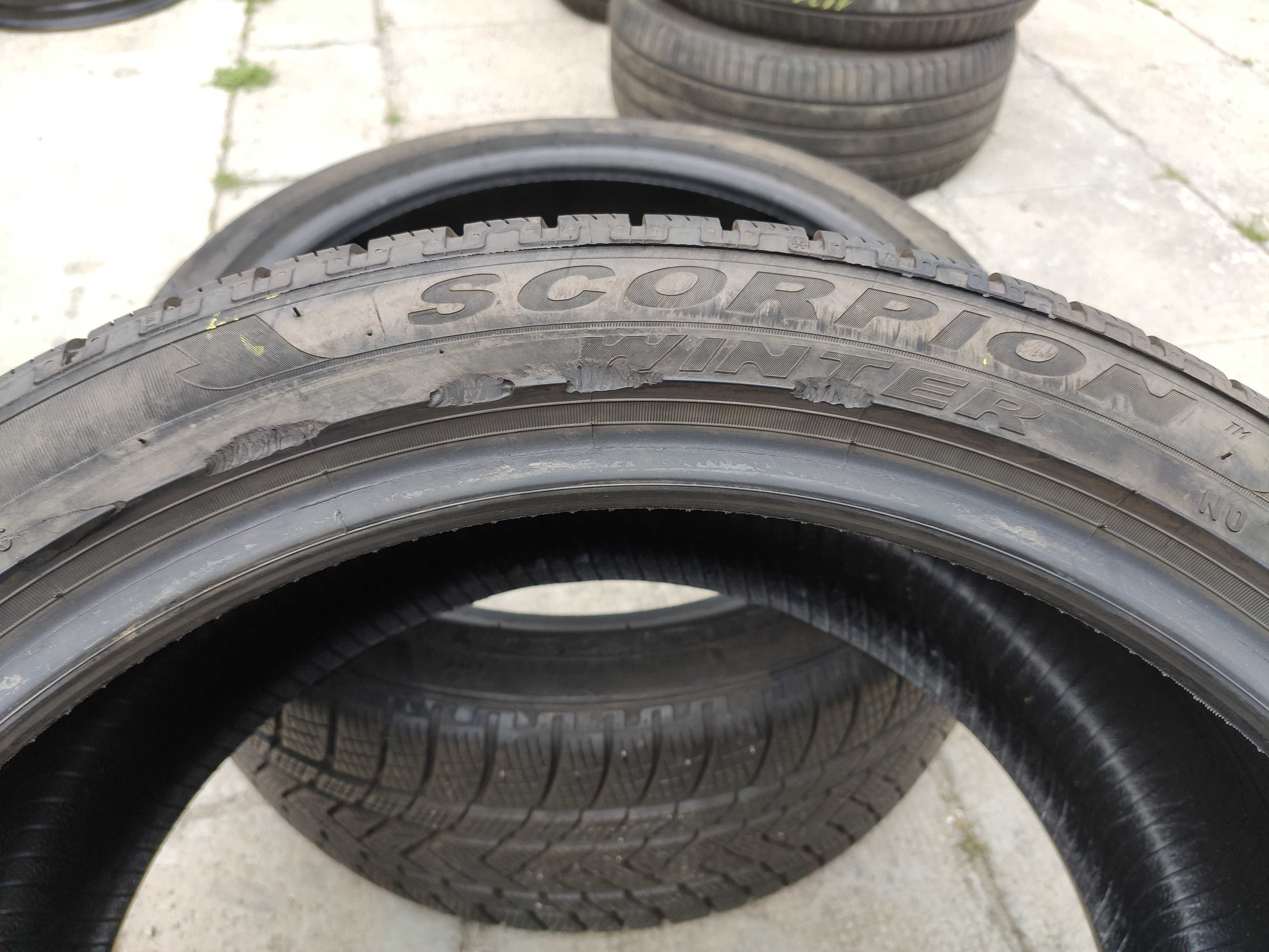 2бр Почти Нови Зимни Гуми 305 35 21 - Pirelli - DOT 2021 -