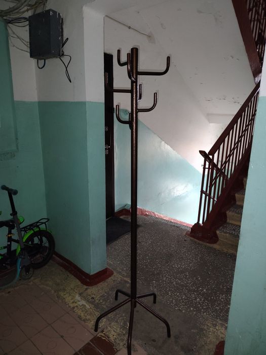 Продам вешалку кактус