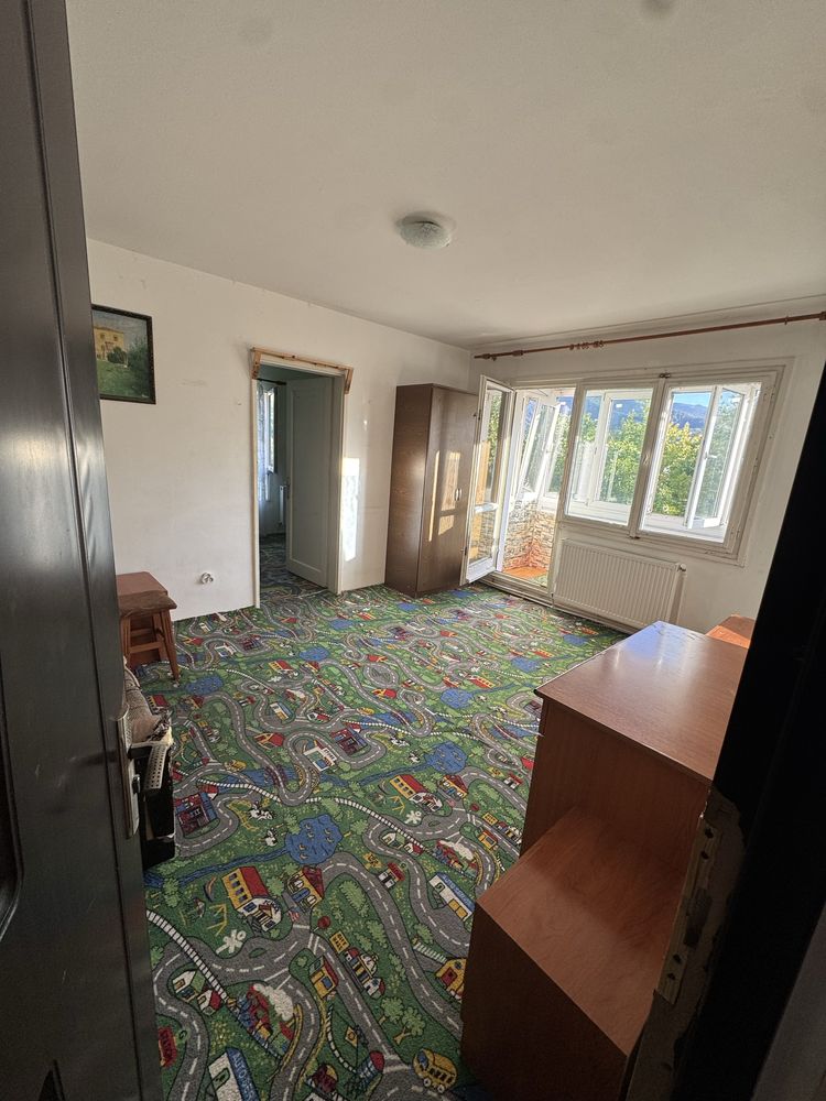 Inchiriez apartament 2 camere,zona astra