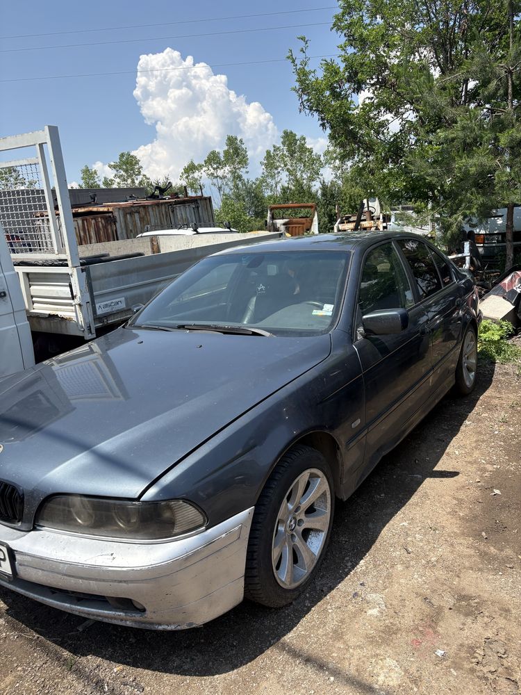 BMW е39.