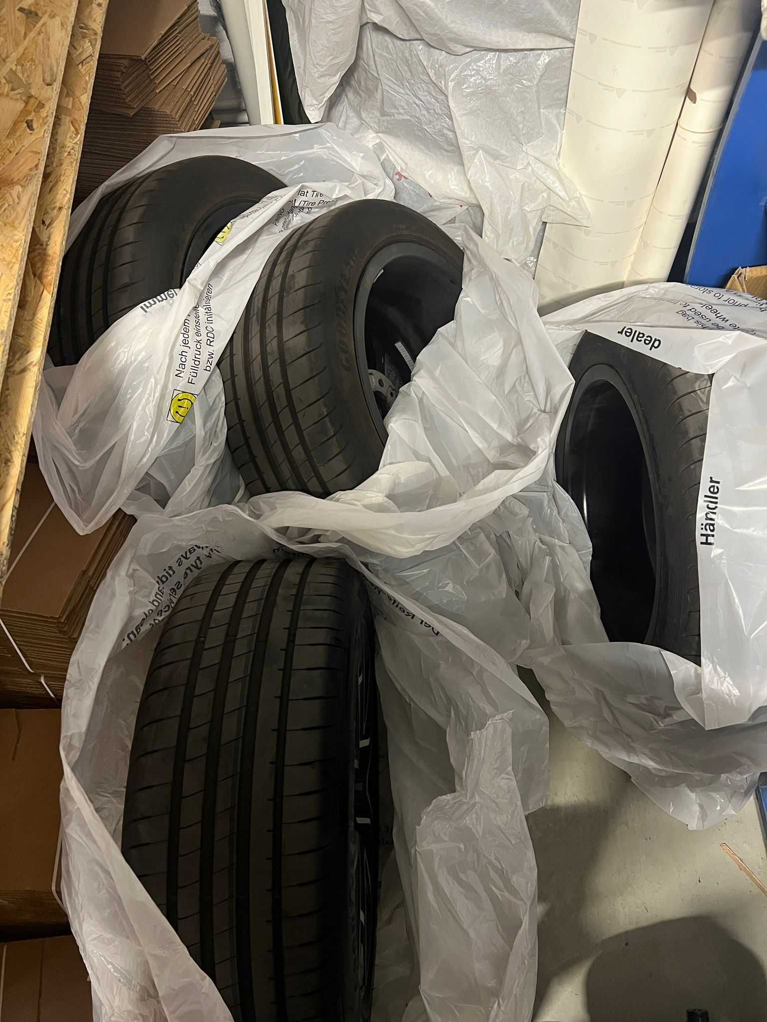 Cauciucuri Good year EAGLE F1 245/45/18