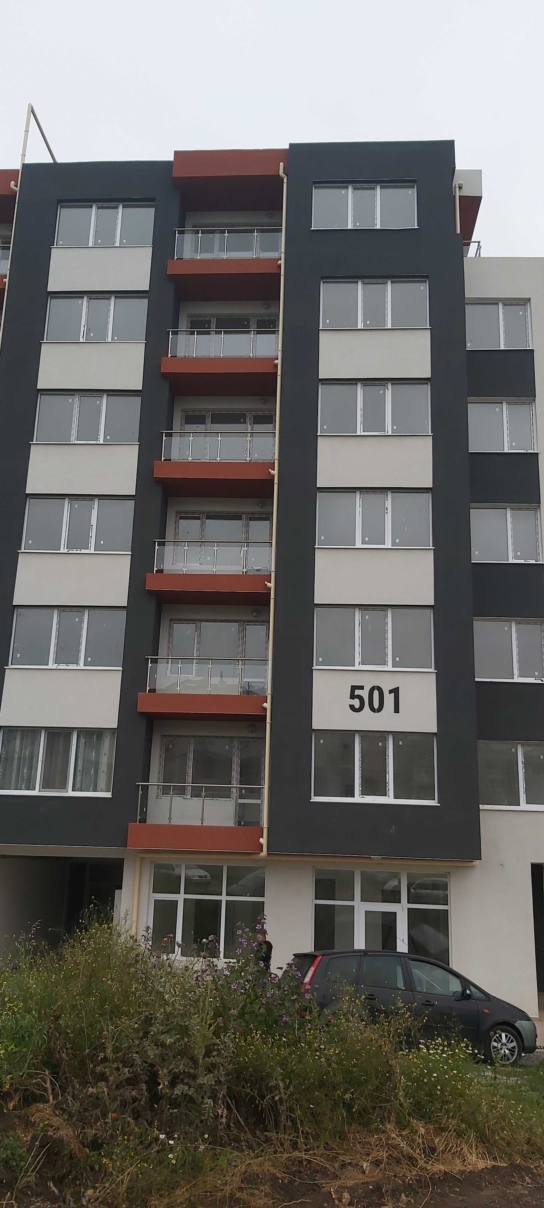 Продавам едностаен апартамент-ателие  блок 501 Бургас ж-к меден рудник