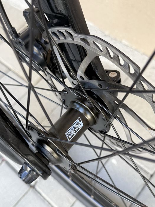 Bicicleta UNIVEGA TERRENO 300, cadru aluminiu.