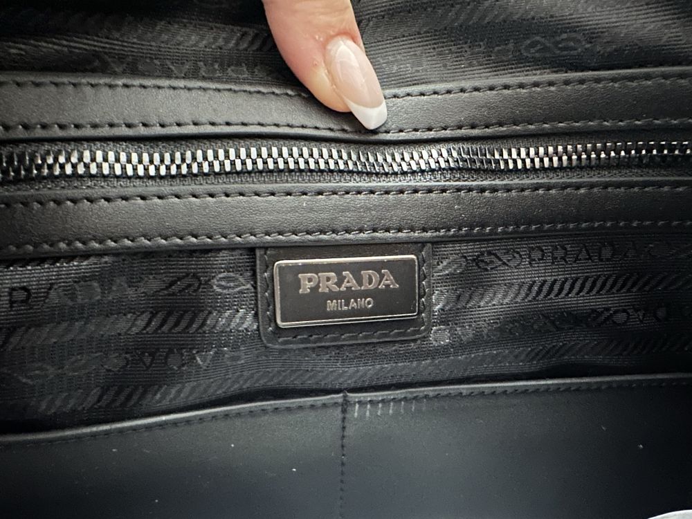 Чанта за лаптоп Prada