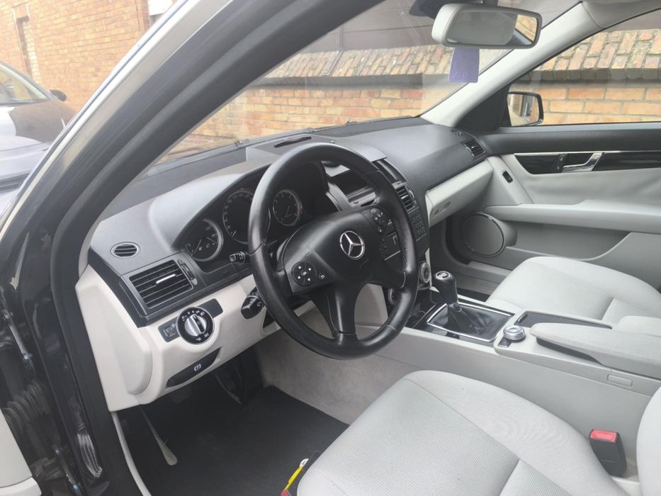 Mercedes c 200 136cp