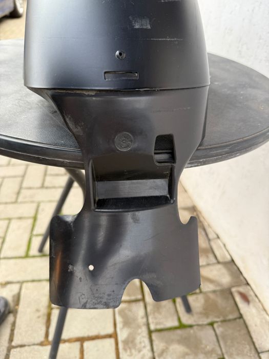 Vând aripă Harley Davidson