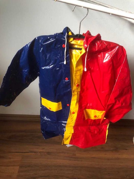 Нов дъждобран за момче или момиче – 4 години -  100% водоустойчив