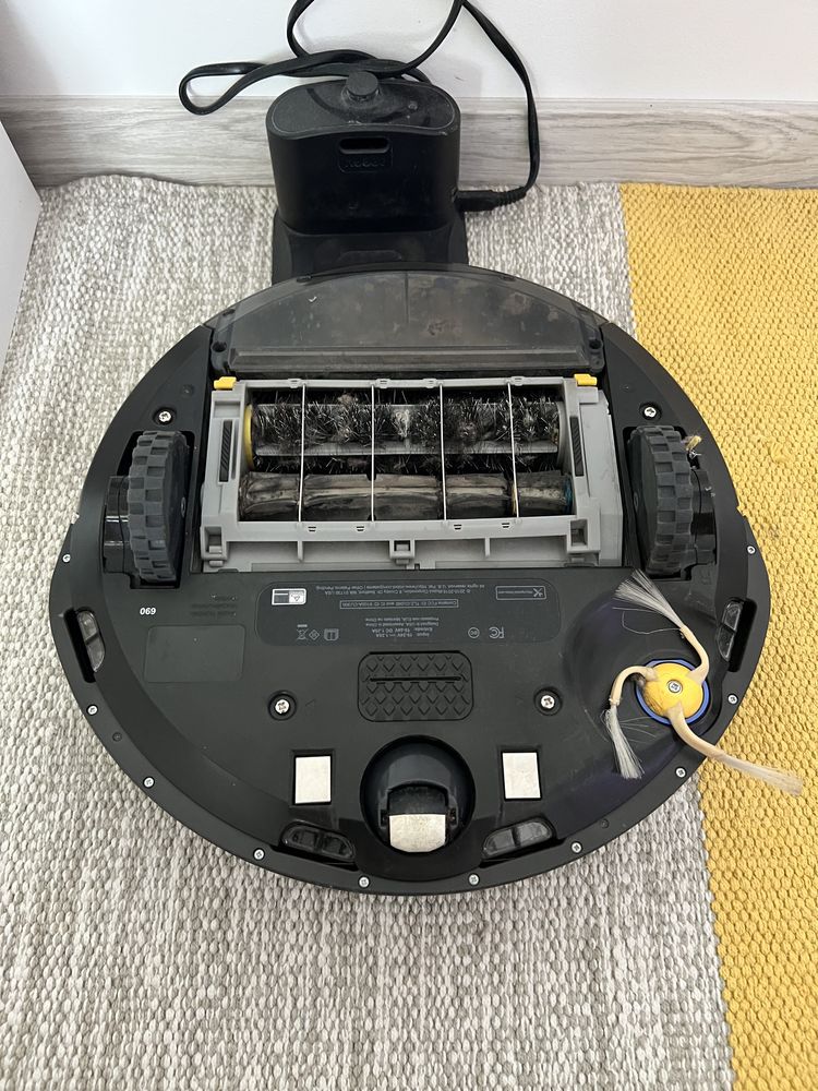 IRobot Roomba 690