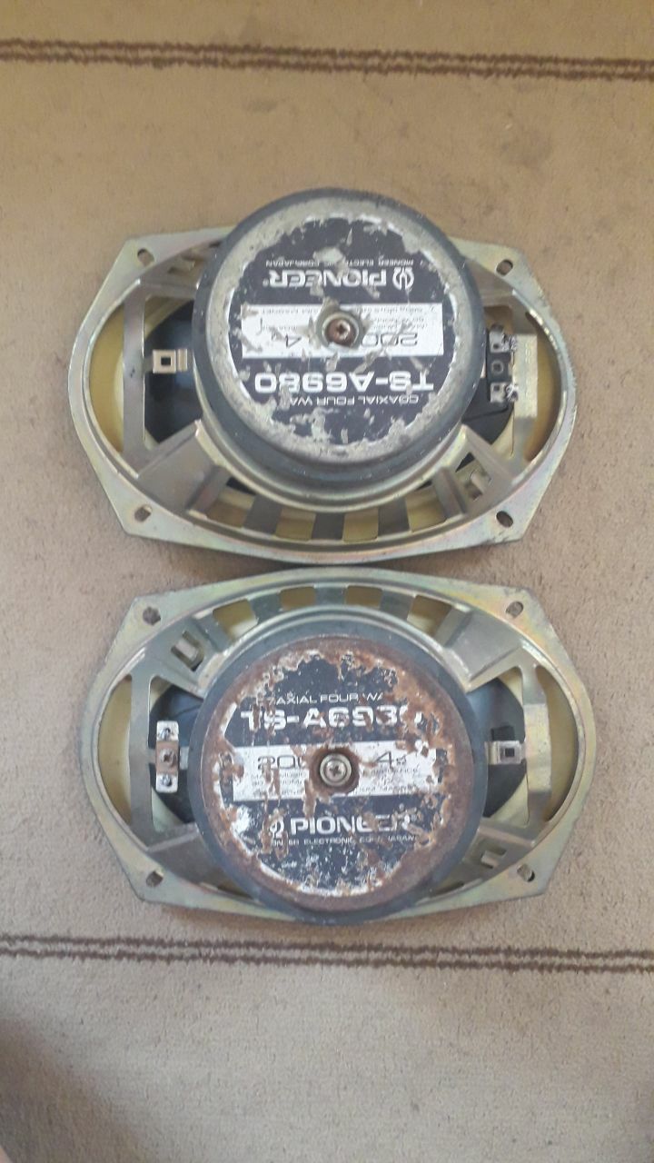 Калонки PIONER 200w