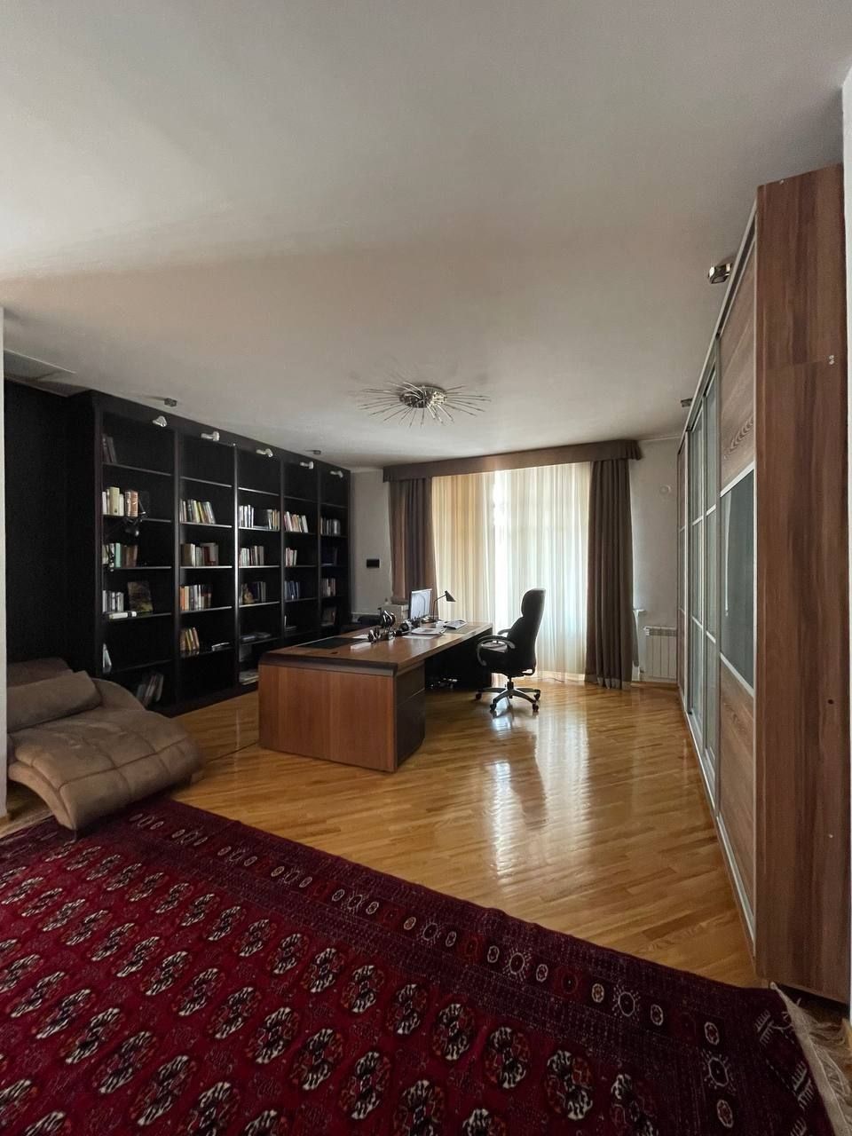 Продаётся Дом на ул. Кичик Мирабад 7 соток, 6 комнат