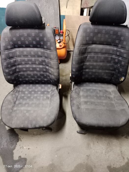 Продам сиденья передние голф 3