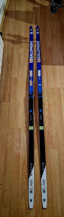 Ски щеки обувки за ски бягане.