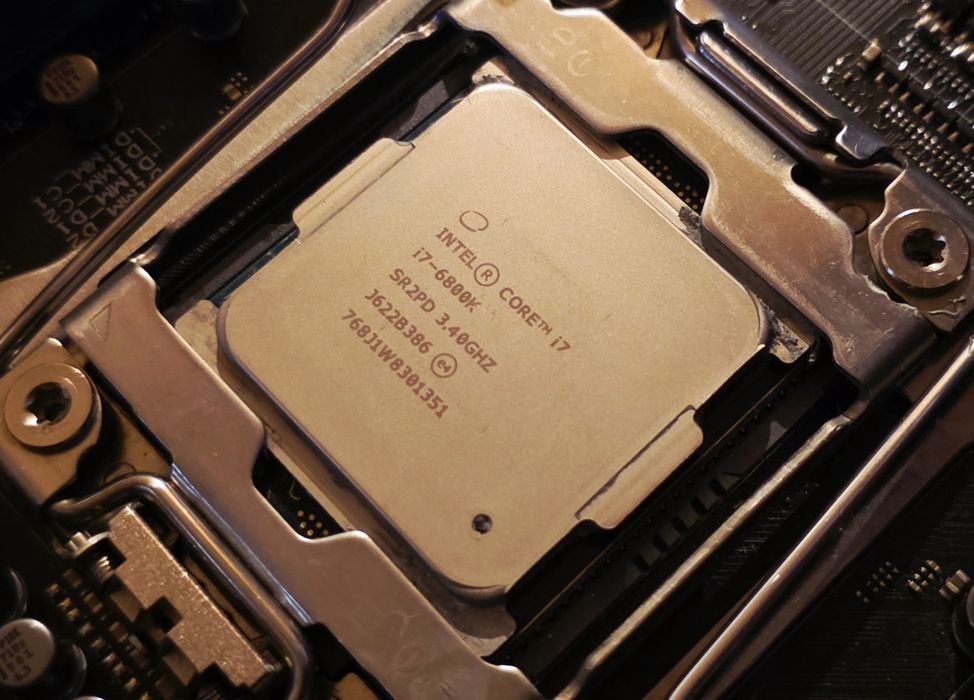 Procesor gaming  Intel Core i7 6800K 3.8GHz 12CPUs Socket 2011 v3