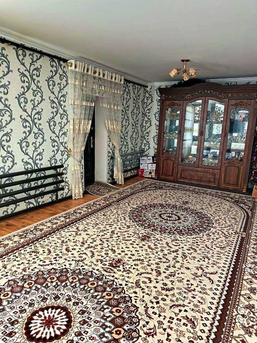 Ховли сотилади 4 хона 8 сотик Кибрай марказидан 3 км КИПЧОК мфй