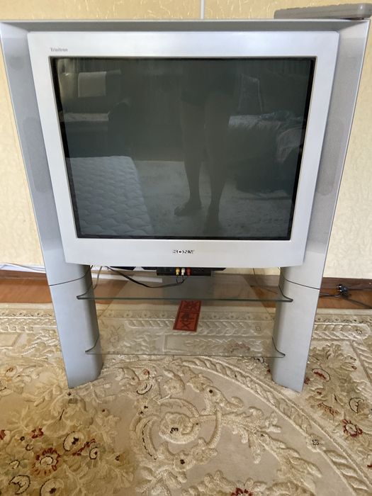 Продам телевизор сони  б/у
