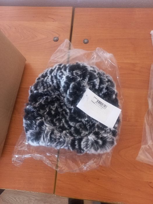 Шапки натуральный кролик универсальный размер
