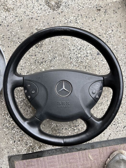 Волан мерцедес е класа w211 mercedes