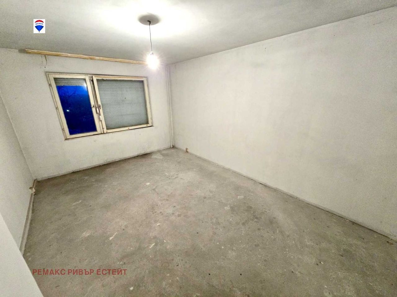 Продава се Тристаен апартамент в Русе, Дружба 3 - 95 кв.м за 894 €/кв.м - Снимка #6