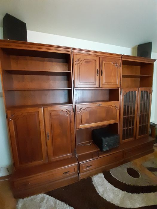 Vând biblioteca Feleacul