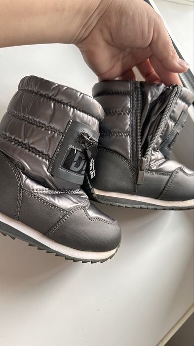 Дутики  для девочки