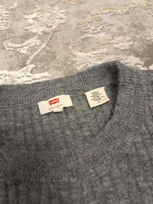 Pulover Levi ' s