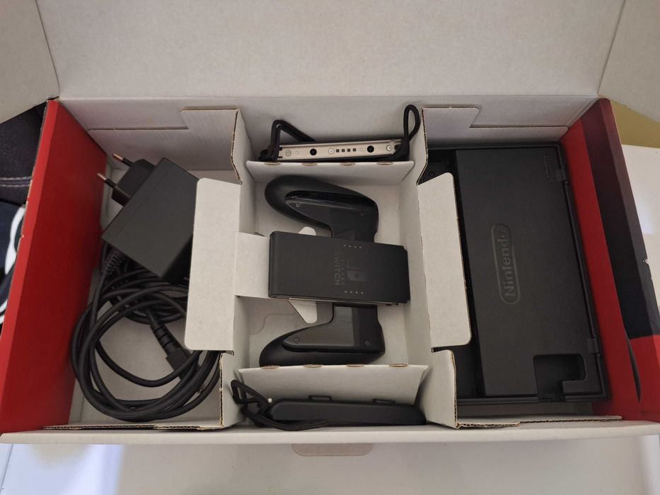 Nintendo Switch V2 cu microSD 128GB