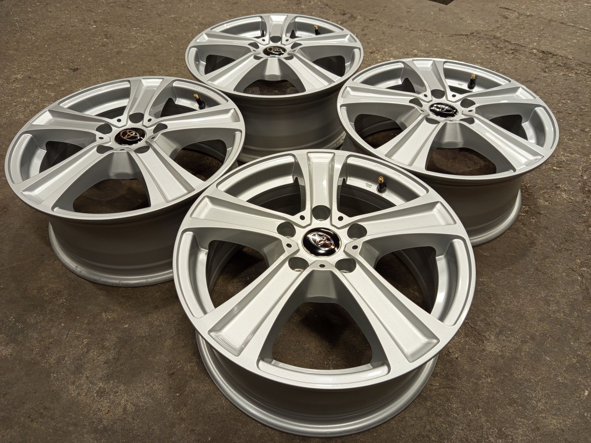 16" Toyota Auris Corolla 5x114,3 Тойота Аурис Корола