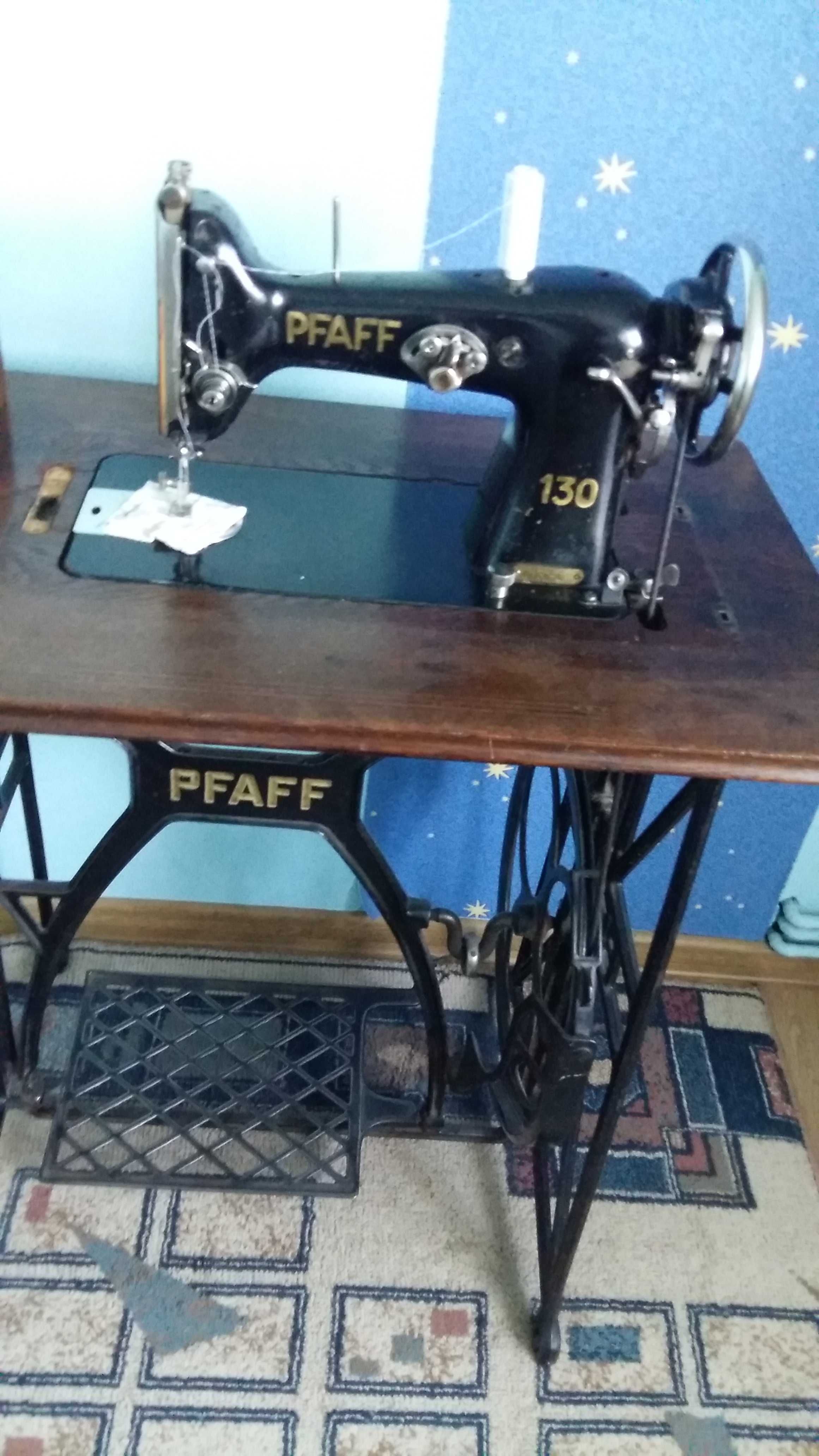 Donez masina de cusut veche si ceasuri (posibile obiecte de colectie)