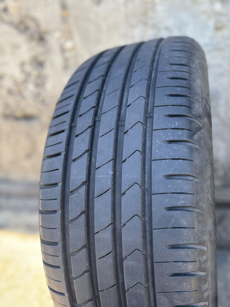 235/55/17 Kumho 2 бр