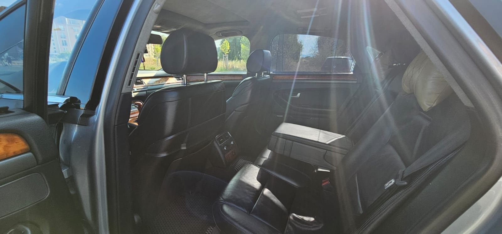 Продавам Audi A8