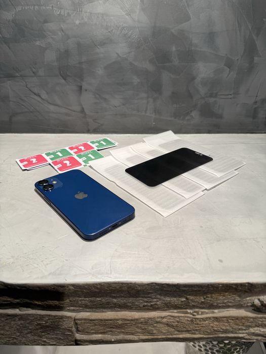 КАТО ЧИСТО НОВ Iphone 12 mini blue 128 GB + подаръци