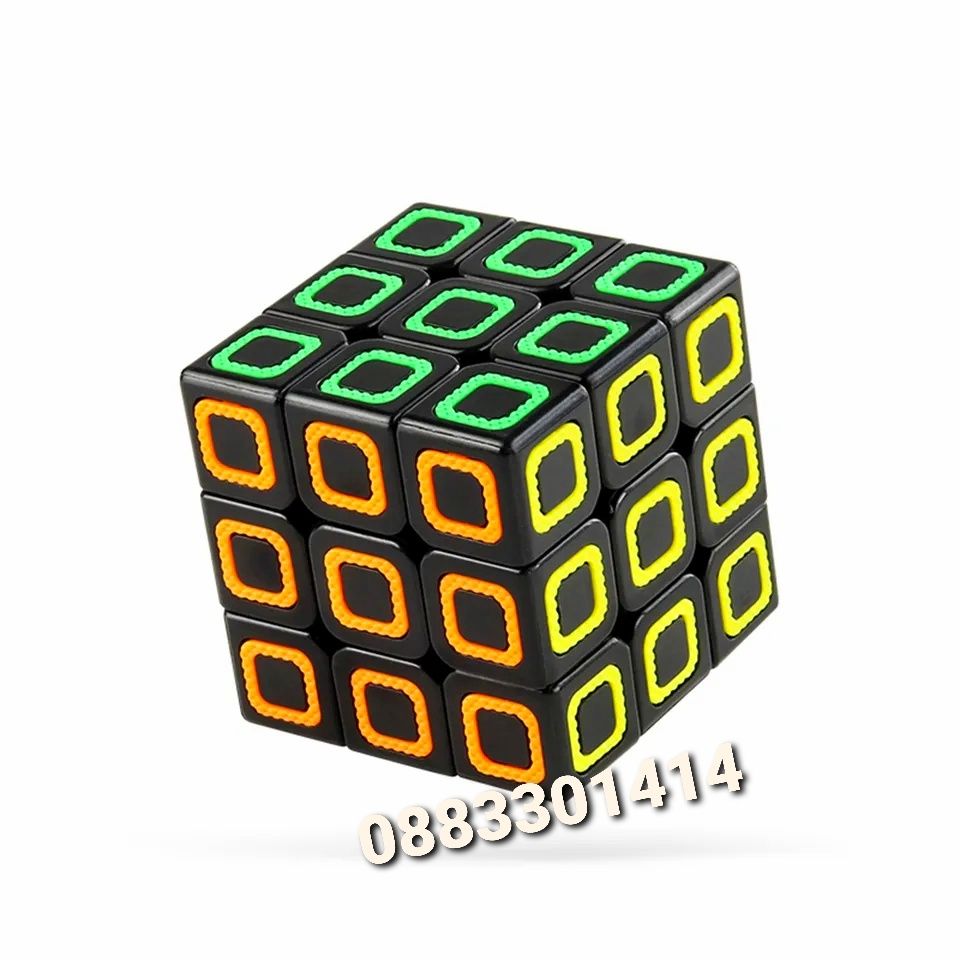Кубче на Рубик с контури