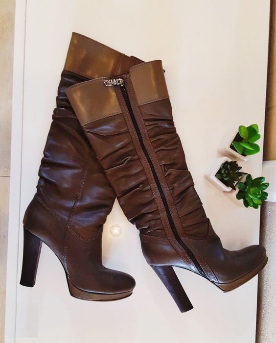 Cizmele lungi Miss Sixty din piele naturală, cu toc înalt și design î