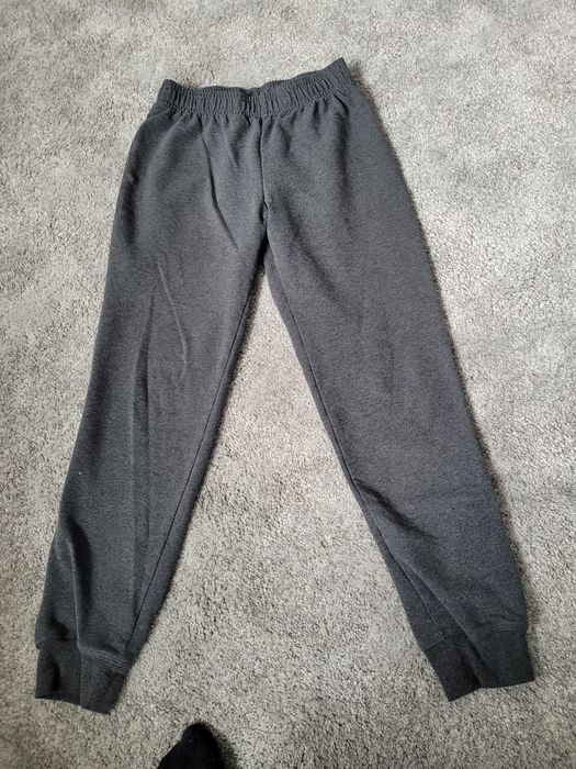 Vand pantaloni baieti, marimea 134/146 cm. Nr.buc.: 7