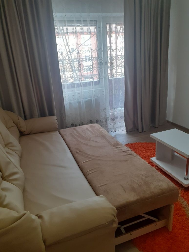 Închiriere apartament cu 2 camere