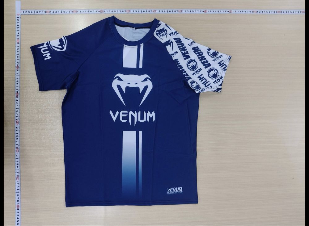 Venum -тениски за бойни спортове/rashguard