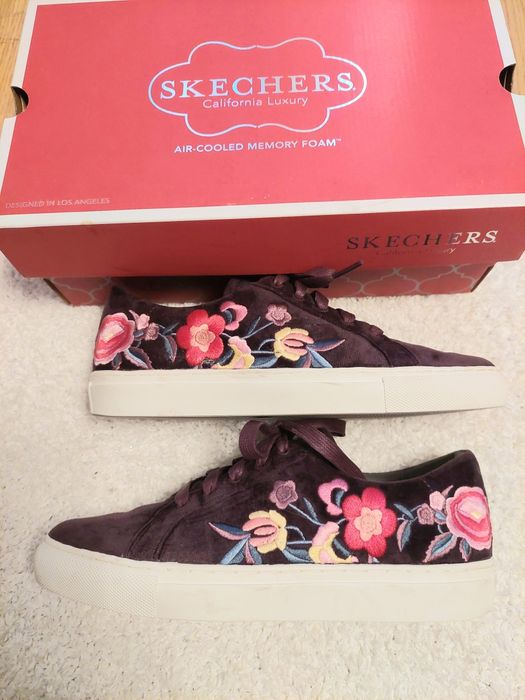 Pantofi dama sport Skechers catifea cu imprimeu brodat marimea 38