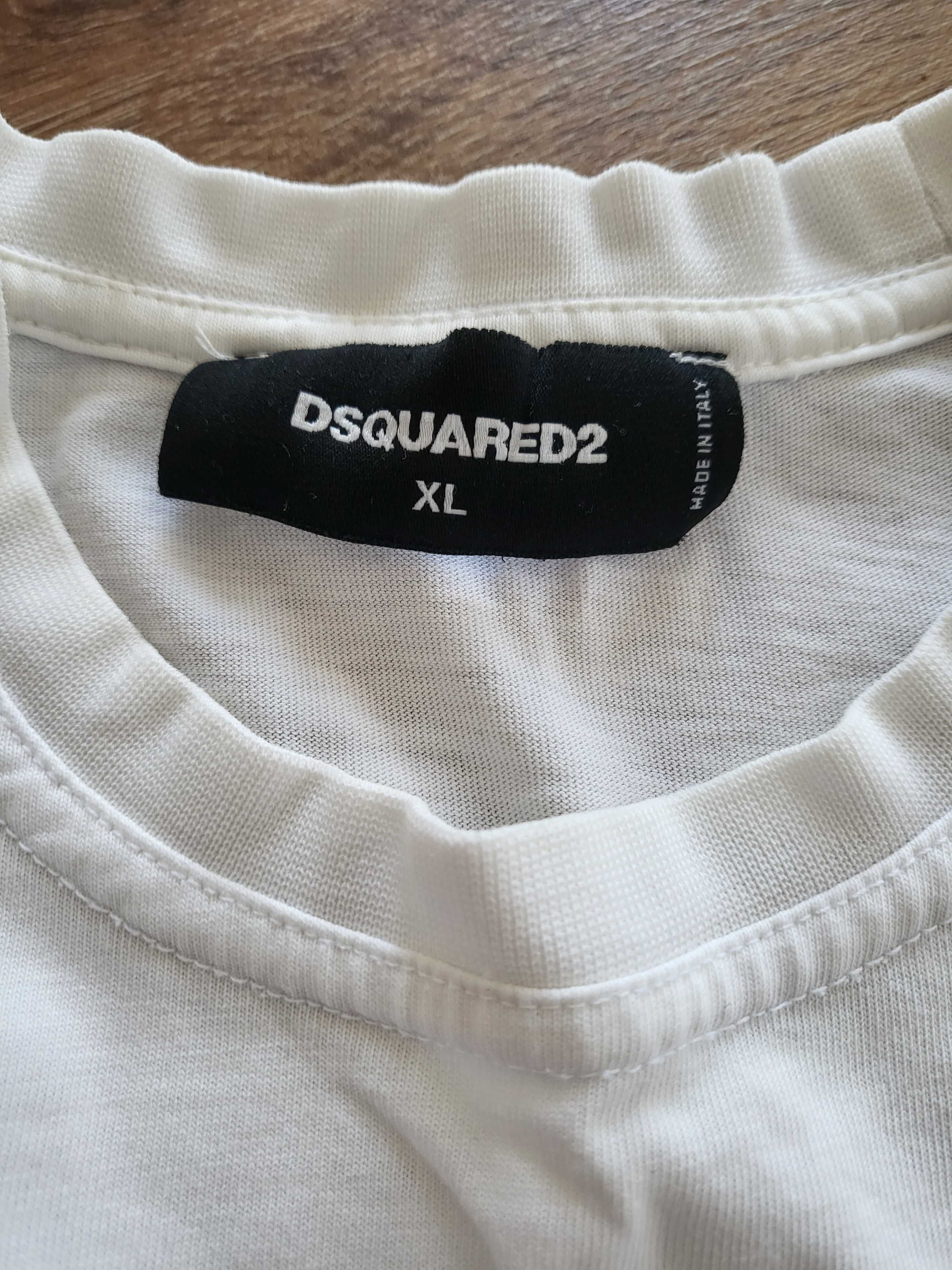 Мъжка тениска Dsquared2 
Размер XL, но отговаря на L
45 лв