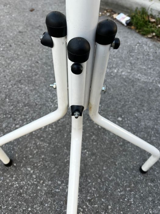 Метална офис закачалка