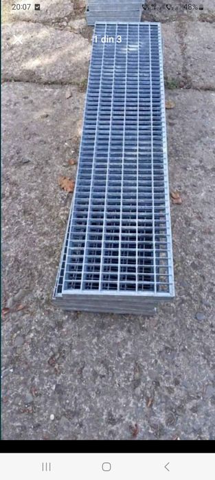 Vând Trepte zincate galvanizate la orice demisiune asiguram transport