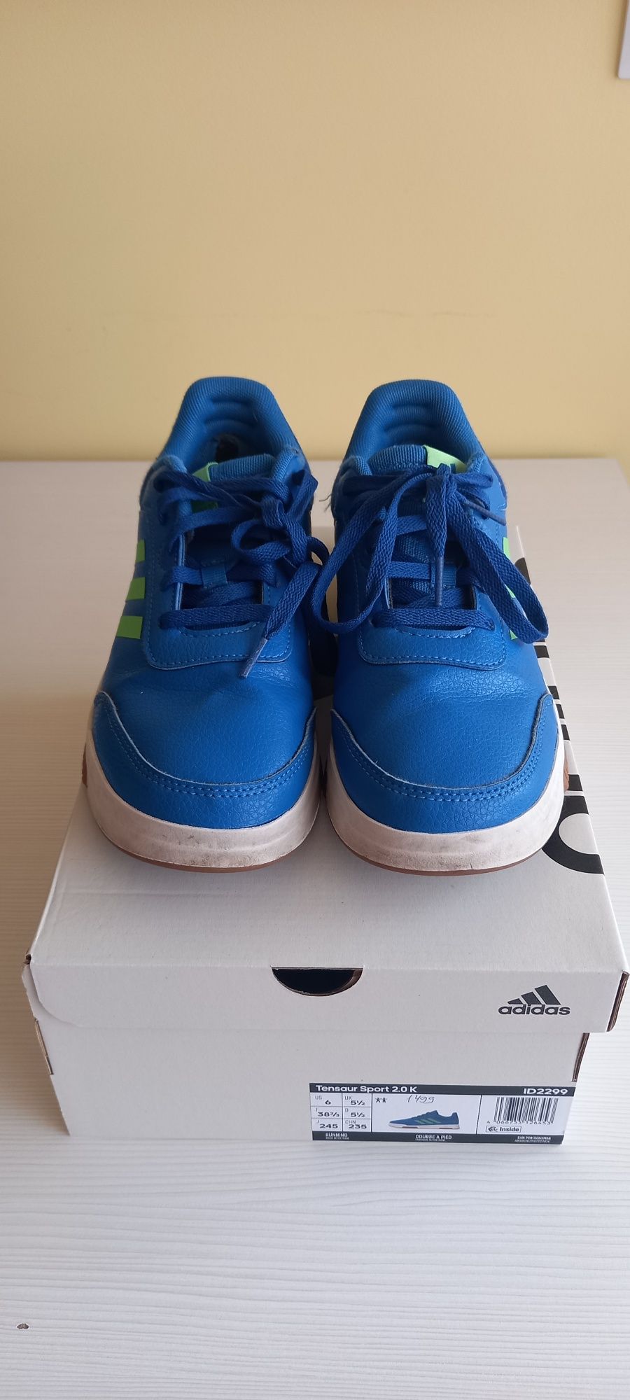 Маратонки Adidas 35 лв