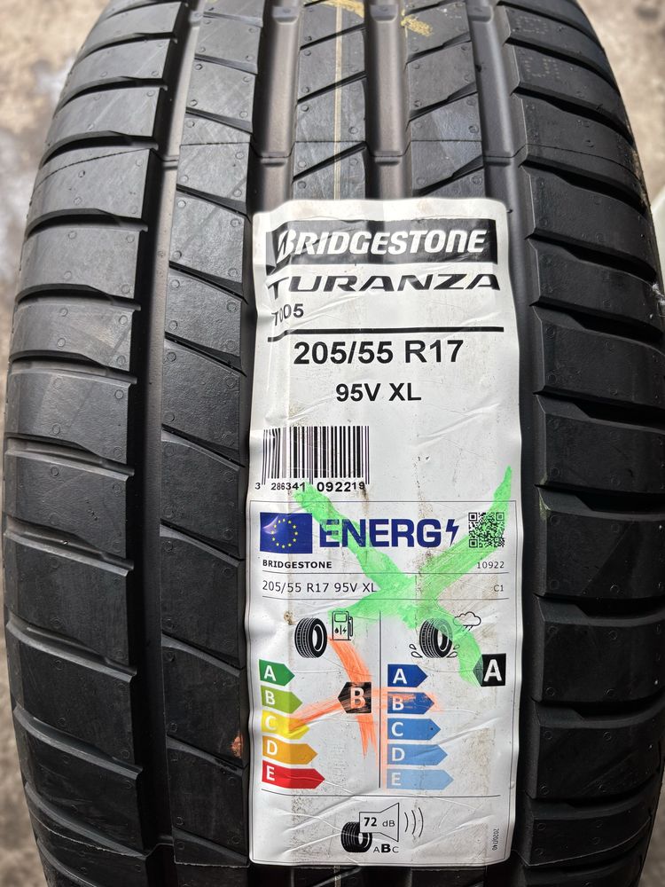 205/55/17 Bridgeston Turanza T005