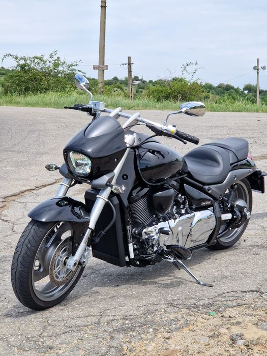 Suzuki Boulevard/ Intruder (2013)