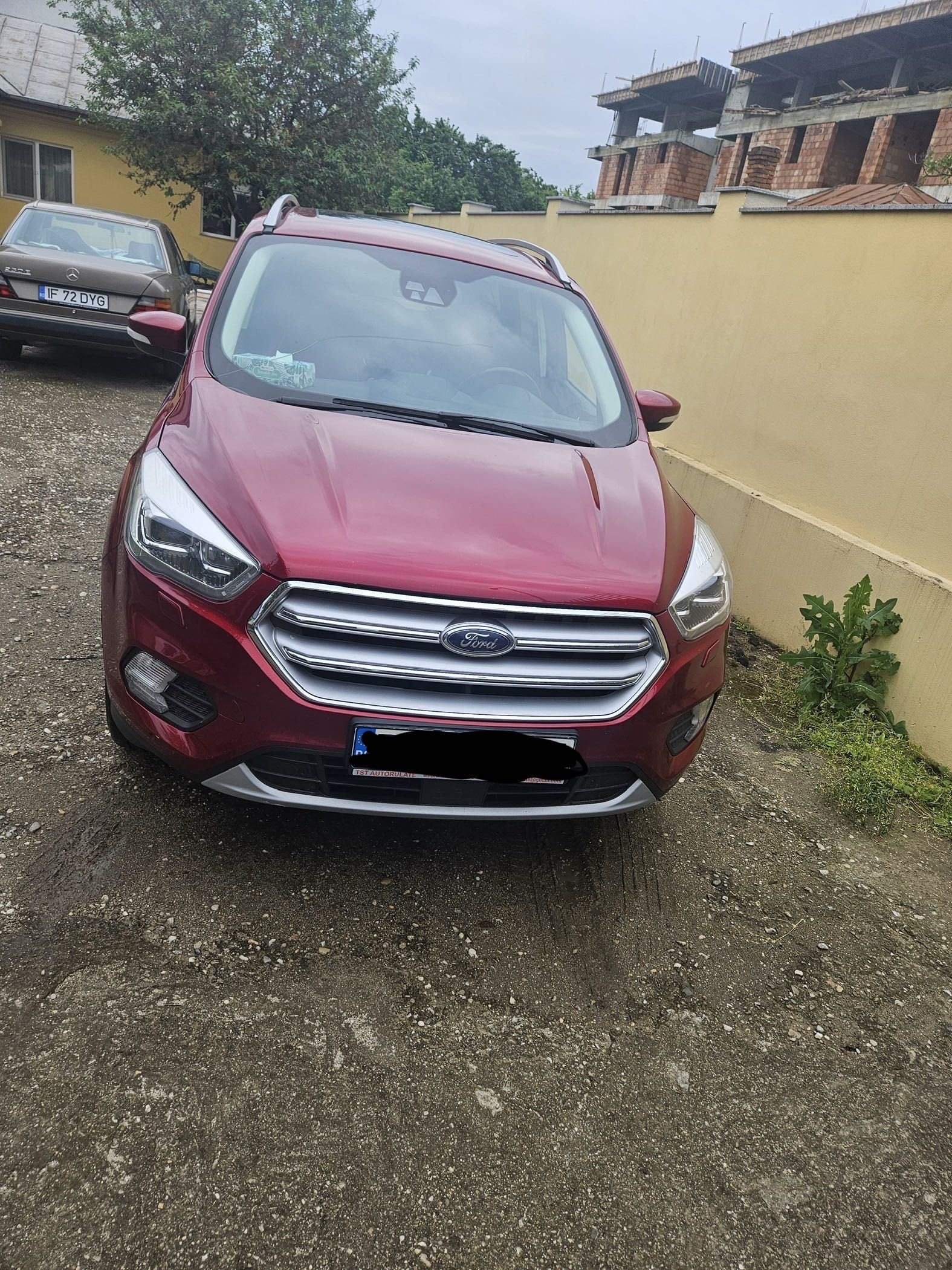Vând Ford Kuga 2019